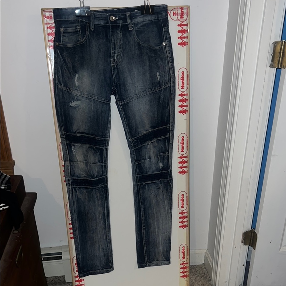 Stylish Dark Wash Skinny Jeans for Men